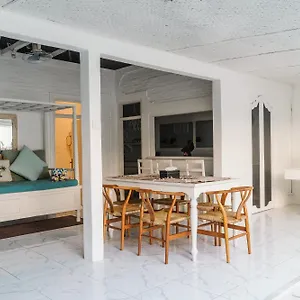 New Formentera Double Six Villa Seminyak (Bali)